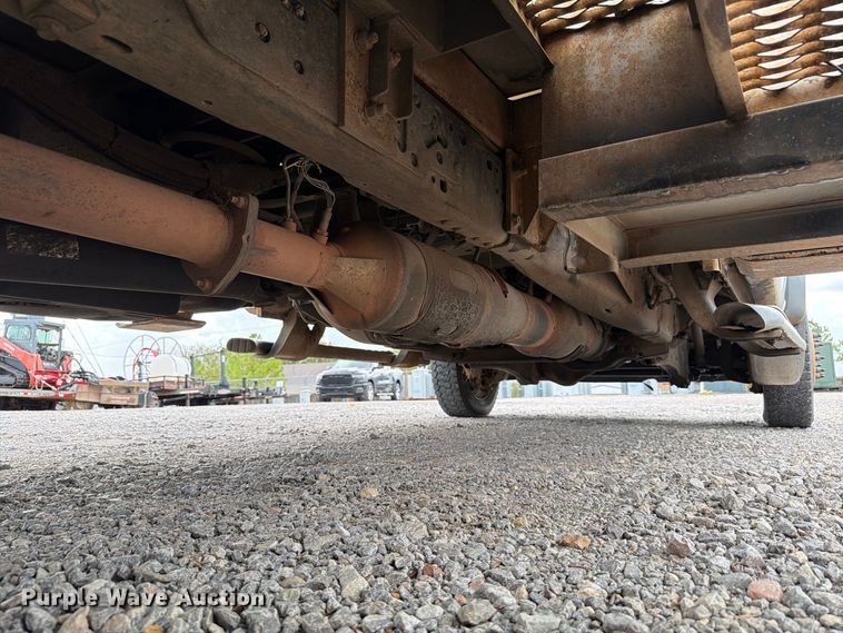 image for item EW7570 2017 Ford F550 Super Duty bucket truck