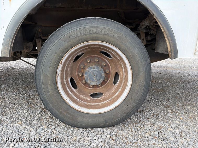 image for item EW7570 2017 Ford F550 Super Duty bucket truck