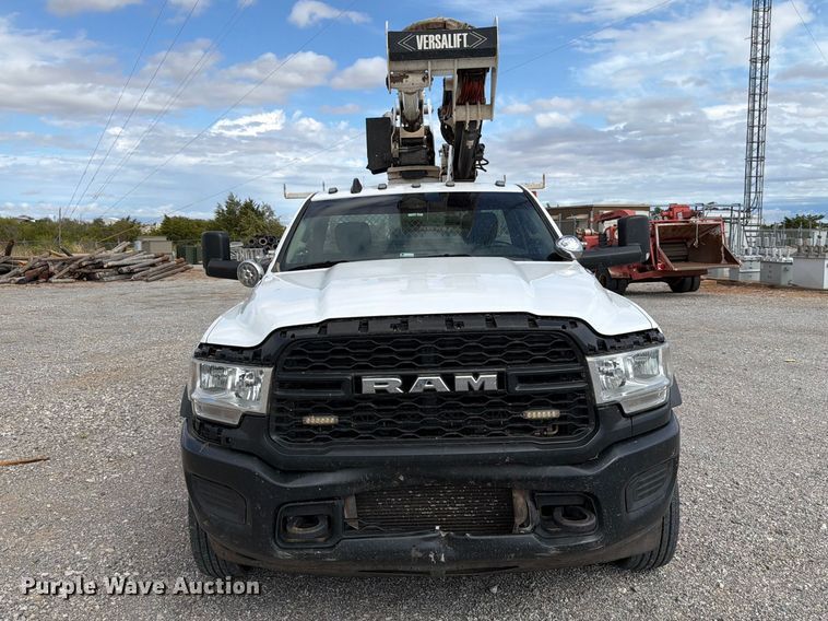image for item EW7571 2019 RAM 5500 bucket truck