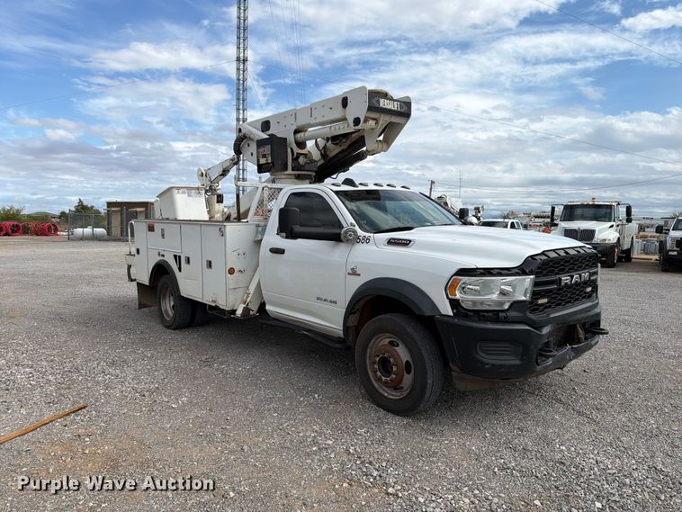 image for item EW7571 2019 RAM 5500 bucket truck