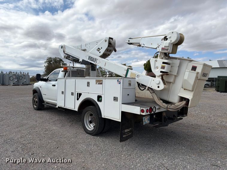 image for item EW7571 2019 RAM 5500 bucket truck