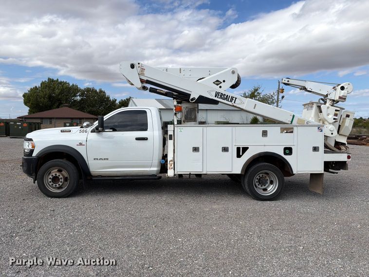 image for item EW7571 2019 RAM 5500 bucket truck