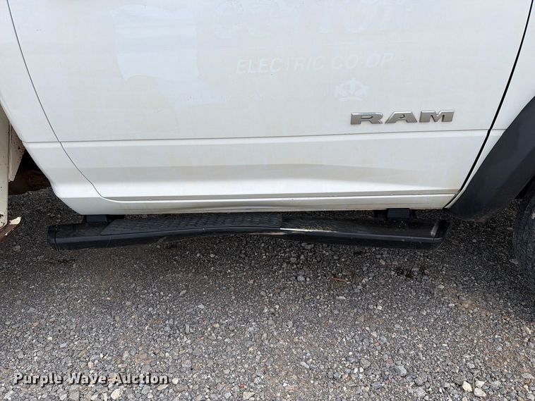 image for item EW7571 2019 RAM 5500 bucket truck