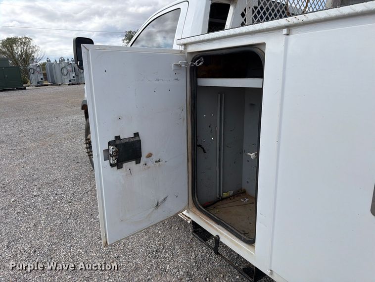 image for item EW7571 2019 RAM 5500 bucket truck