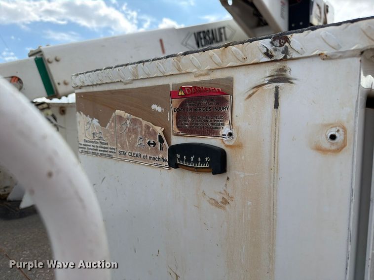 image for item EW7571 2019 RAM 5500 bucket truck