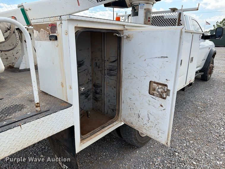 image for item EW7571 2019 RAM 5500 bucket truck