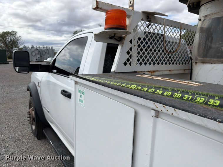 image for item EW7571 2019 RAM 5500 bucket truck