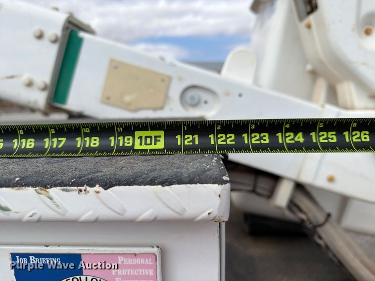 image for item EW7571 2019 RAM 5500 bucket truck