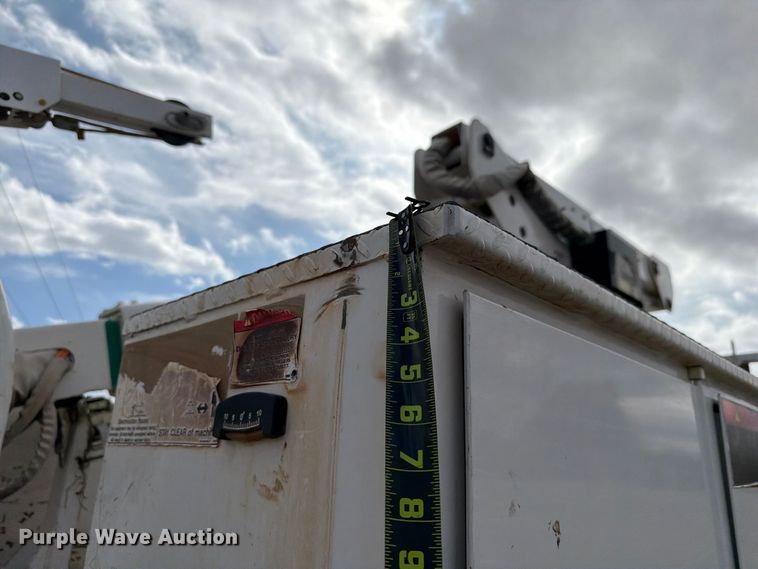 image for item EW7571 2019 RAM 5500 bucket truck