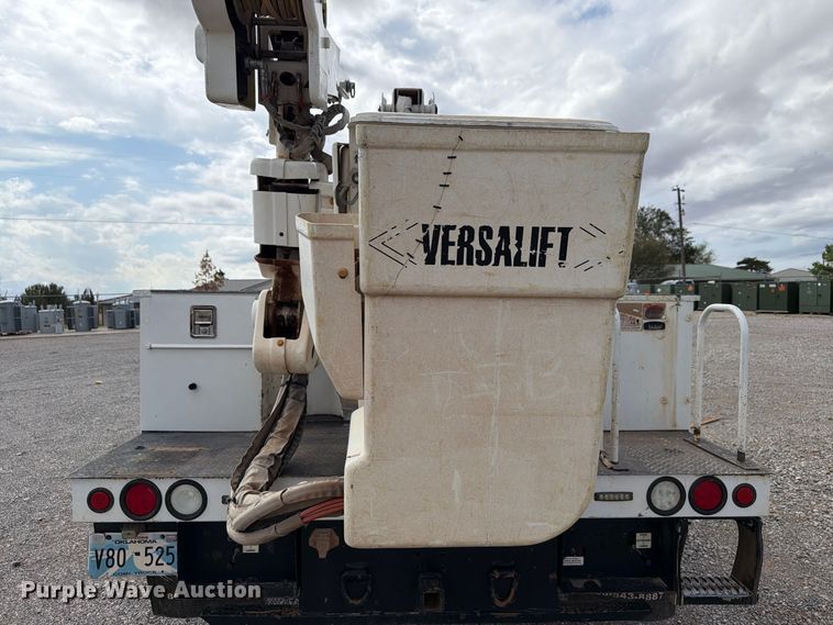 image for item EW7571 2019 RAM 5500 bucket truck