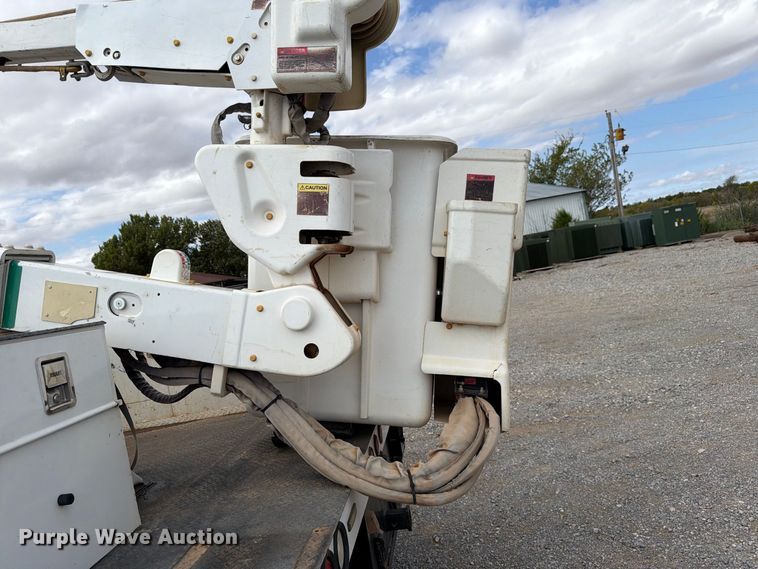 image for item EW7571 2019 RAM 5500 bucket truck