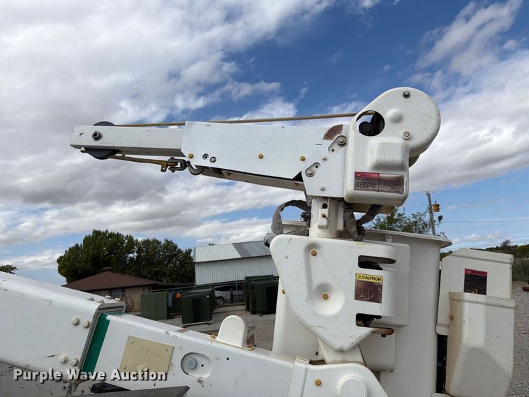 image for item EW7571 2019 RAM 5500 bucket truck