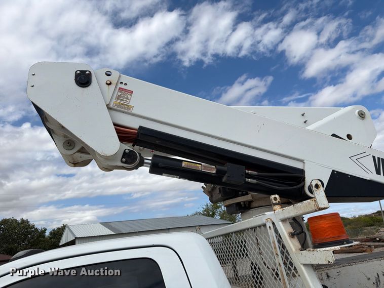 image for item EW7571 2019 RAM 5500 bucket truck