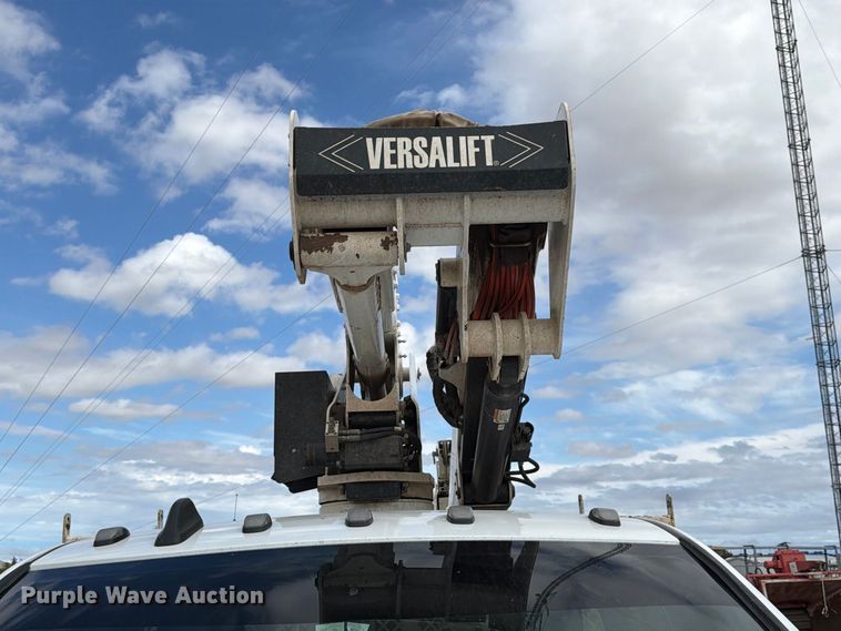 image for item EW7571 2019 RAM 5500 bucket truck