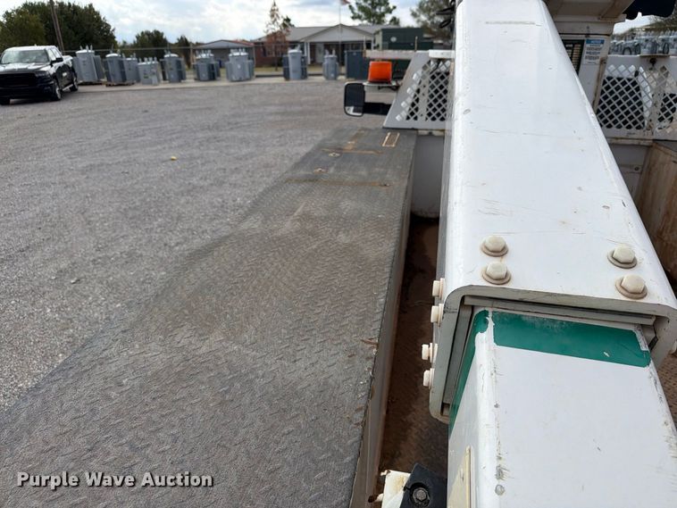 image for item EW7571 2019 RAM 5500 bucket truck