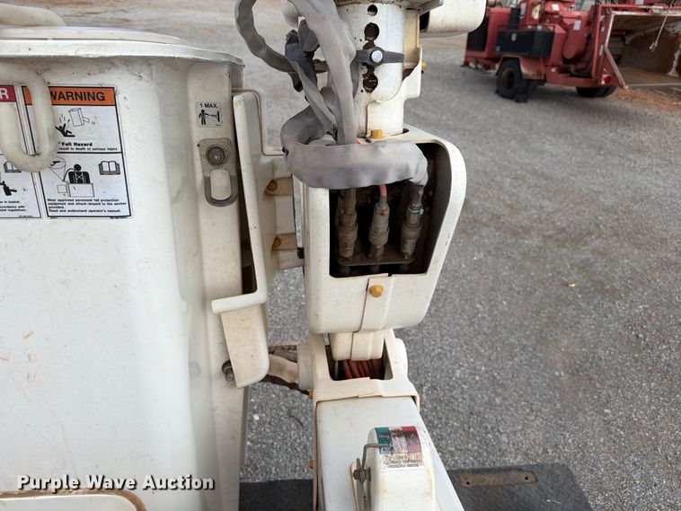 image for item EW7571 2019 RAM 5500 bucket truck
