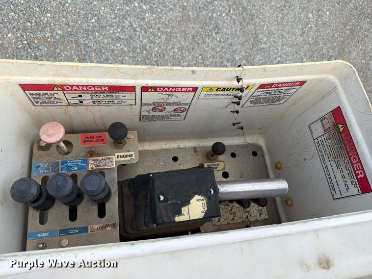 image for item EW7571 2019 RAM 5500 bucket truck
