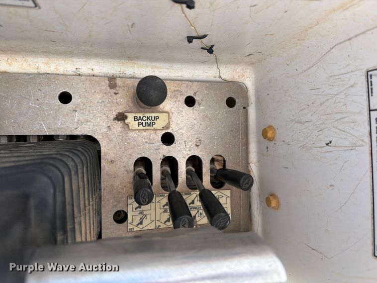 image for item EW7571 2019 RAM 5500 bucket truck