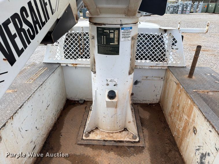 image for item EW7571 2019 RAM 5500 bucket truck