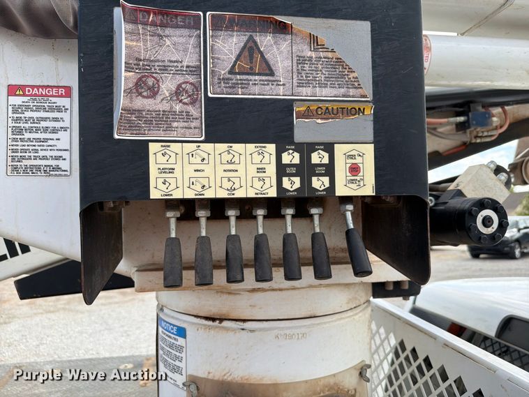 image for item EW7571 2019 RAM 5500 bucket truck