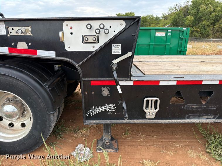 image for item EW8965 2023 Trail Eze Advantage plus drop deck hydraulic tail equipment trailer