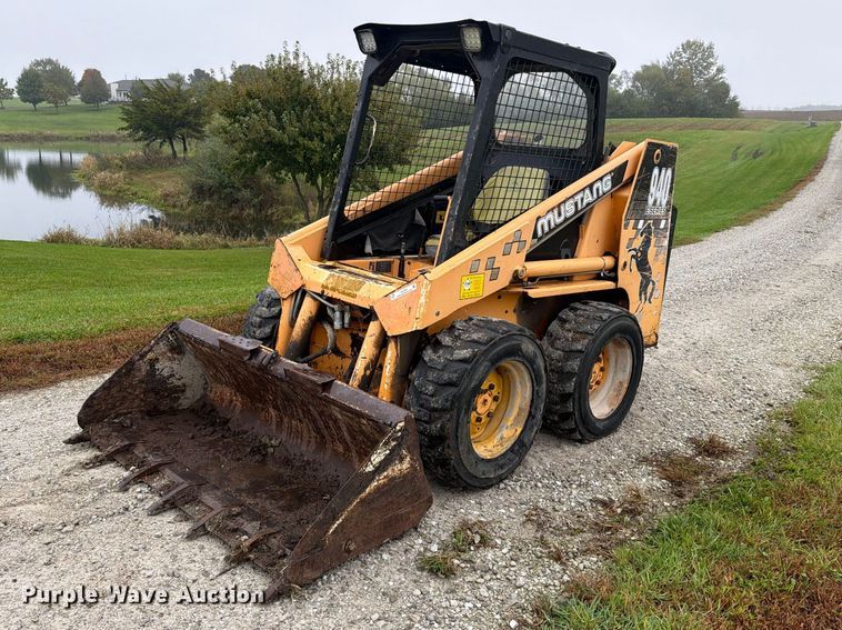 image for item EX1058 1988 Mustang 940 skid steer loader