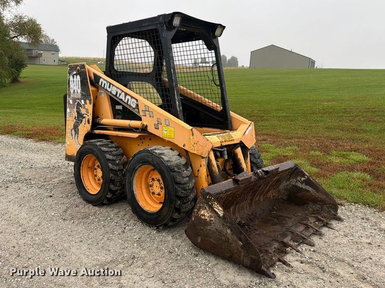 image for item EX1058 1988 Mustang 940 skid steer loader