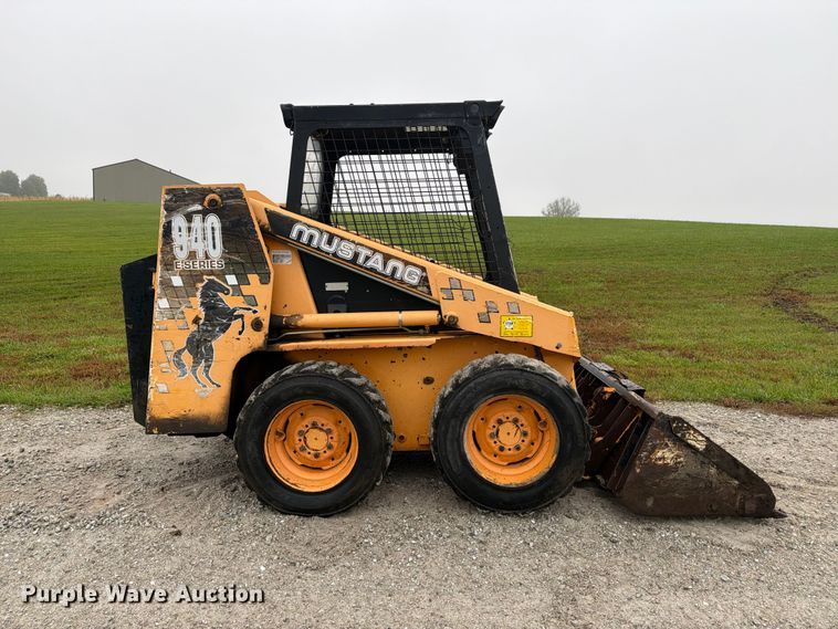image for item EX1058 1988 Mustang 940 skid steer loader