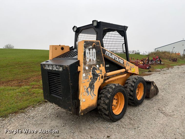 image for item EX1058 1988 Mustang 940 skid steer loader