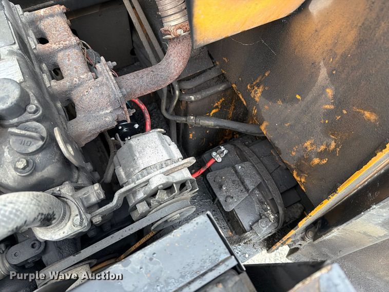 image for item EX1058 1988 Mustang 940 skid steer loader