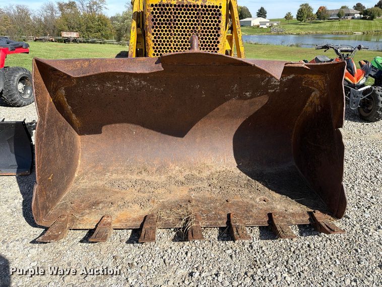 image for item EX1061 1964 Caterpillar 933F track loader