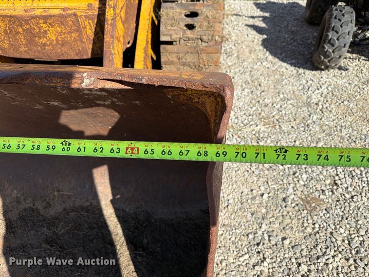 image for item EX1061 1964 Caterpillar 933F track loader