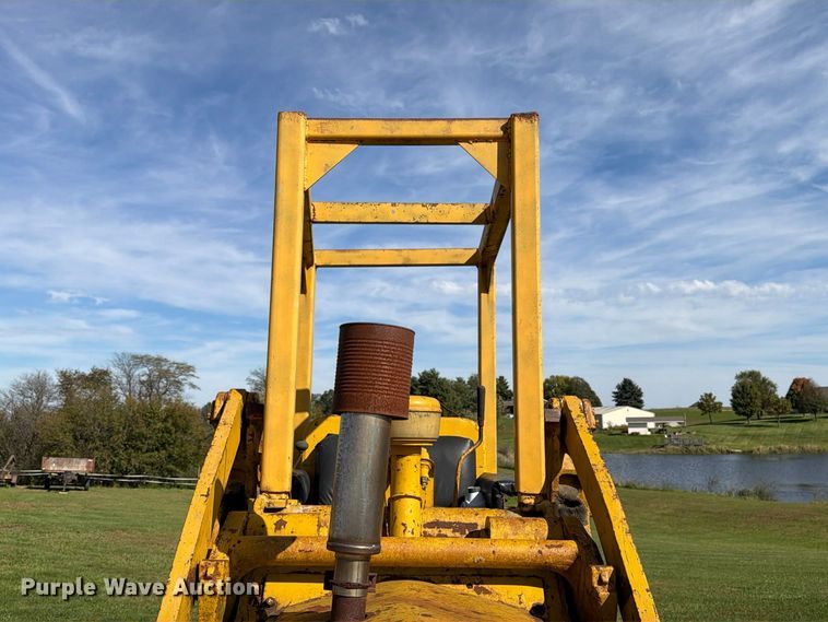 image for item EX1061 1964 Caterpillar 933F track loader