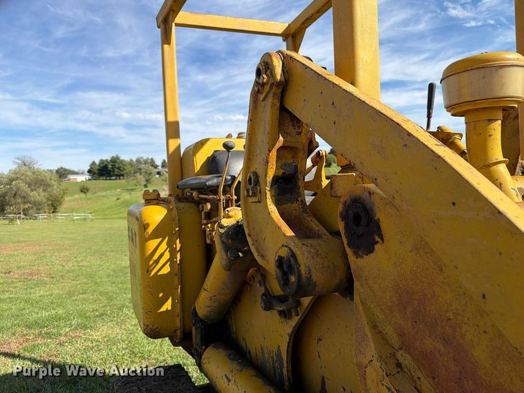 image for item EX1061 1964 Caterpillar 933F track loader