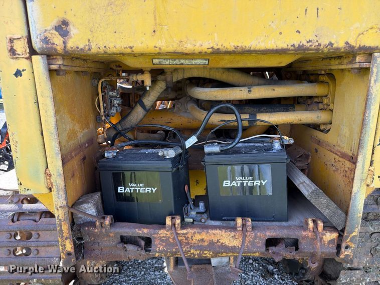 image for item EX1061 1964 Caterpillar 933F track loader