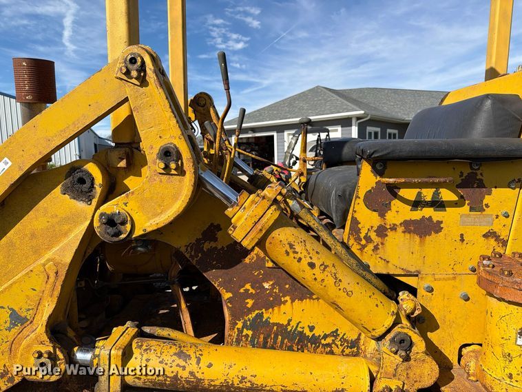 image for item EX1061 1964 Caterpillar 933F track loader