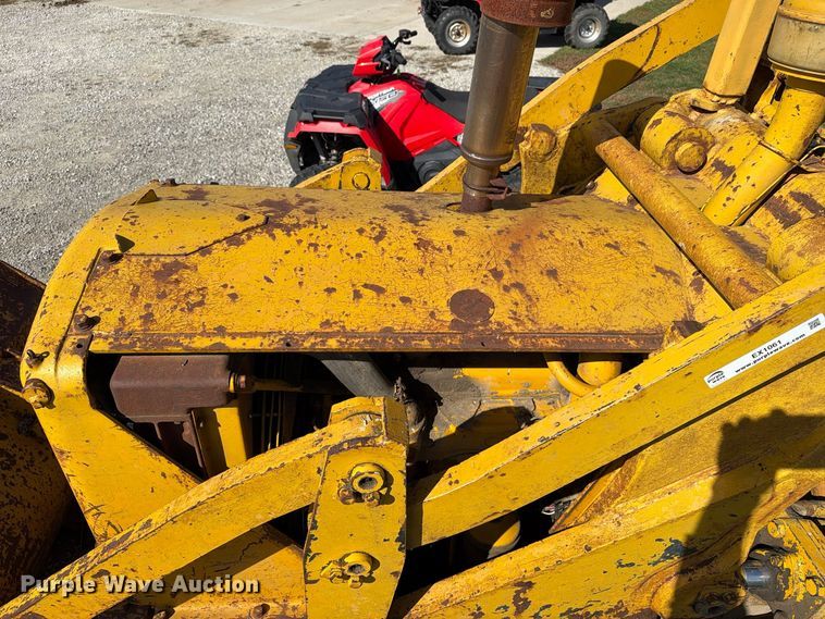 image for item EX1061 1964 Caterpillar 933F track loader