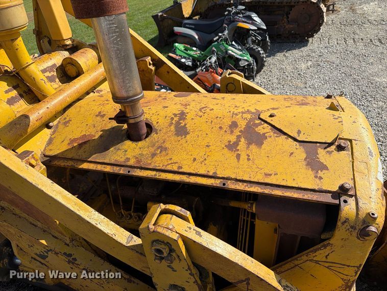image for item EX1061 1964 Caterpillar 933F track loader