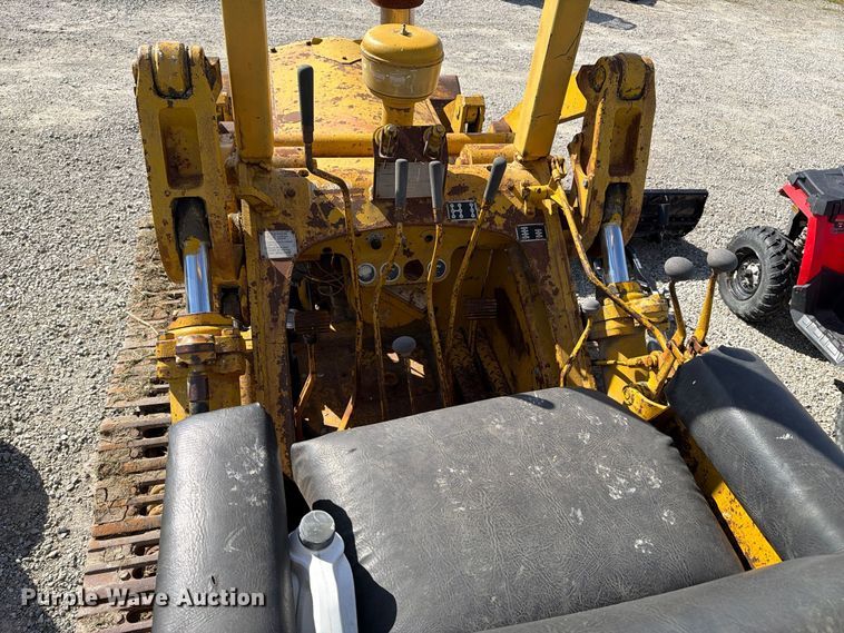 image for item EX1061 1964 Caterpillar 933F track loader