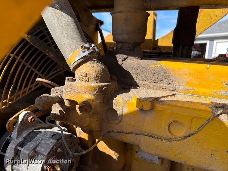 image for item EX1061 1964 Caterpillar 933F track loader