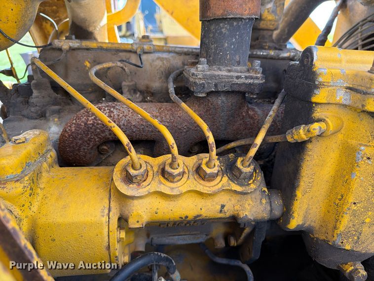 image for item EX1061 1964 Caterpillar 933F track loader