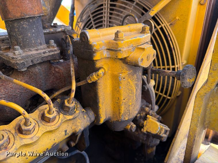 image for item EX1061 1964 Caterpillar 933F track loader