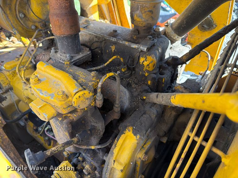 image for item EX1061 1964 Caterpillar 933F track loader