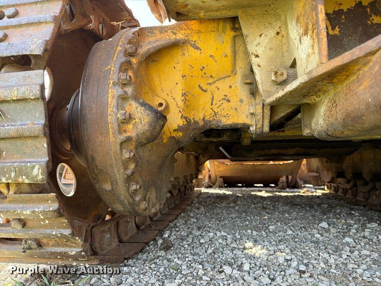 image for item EX1061 1964 Caterpillar 933F track loader