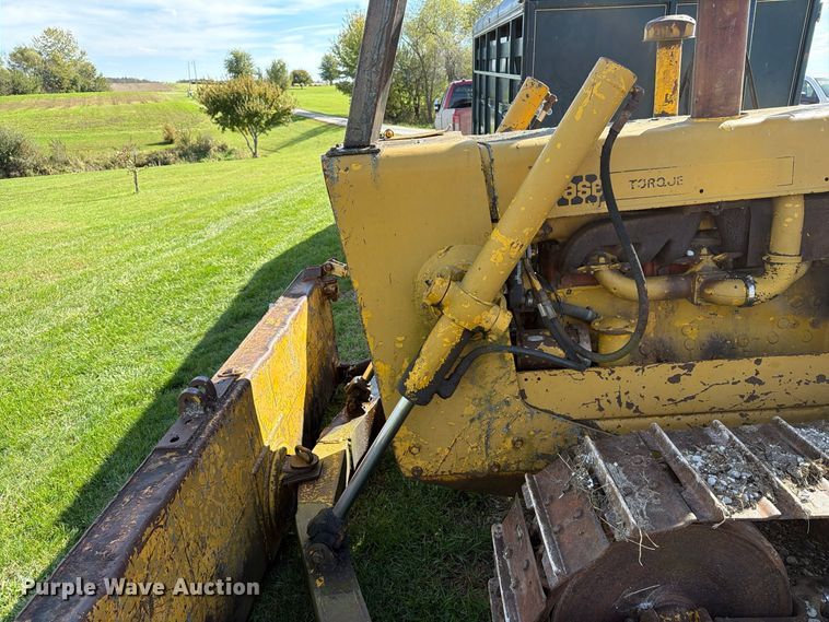 image for item EX1068 Case D1150 dozer