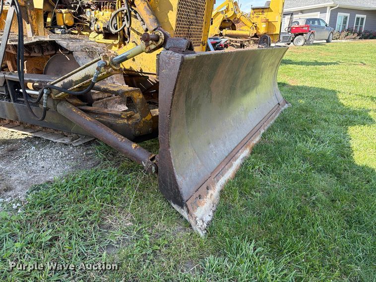 image for item EX1068 Case D1150 dozer