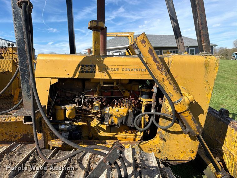 image for item EX1068 Case D1150 dozer