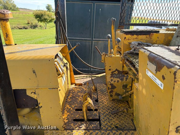 image for item EX1068 Case D1150 dozer