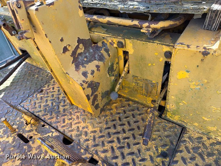 image for item EX1068 Case D1150 dozer