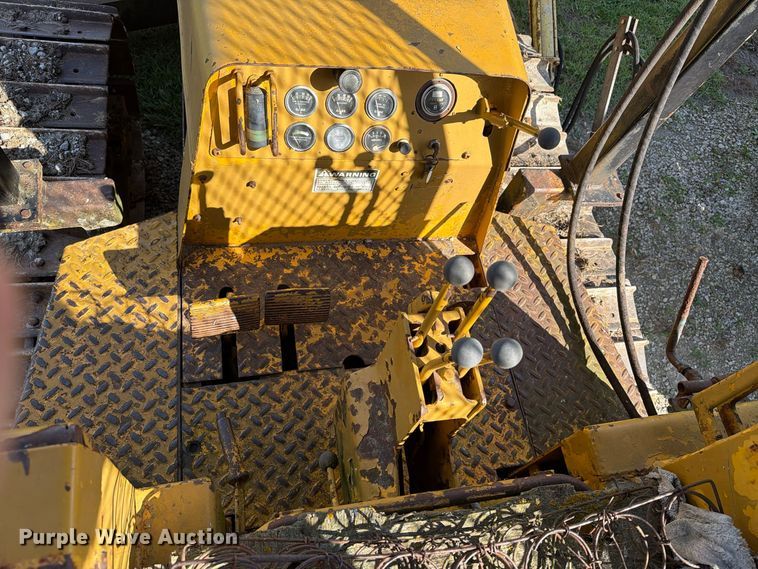 image for item EX1068 Case D1150 dozer